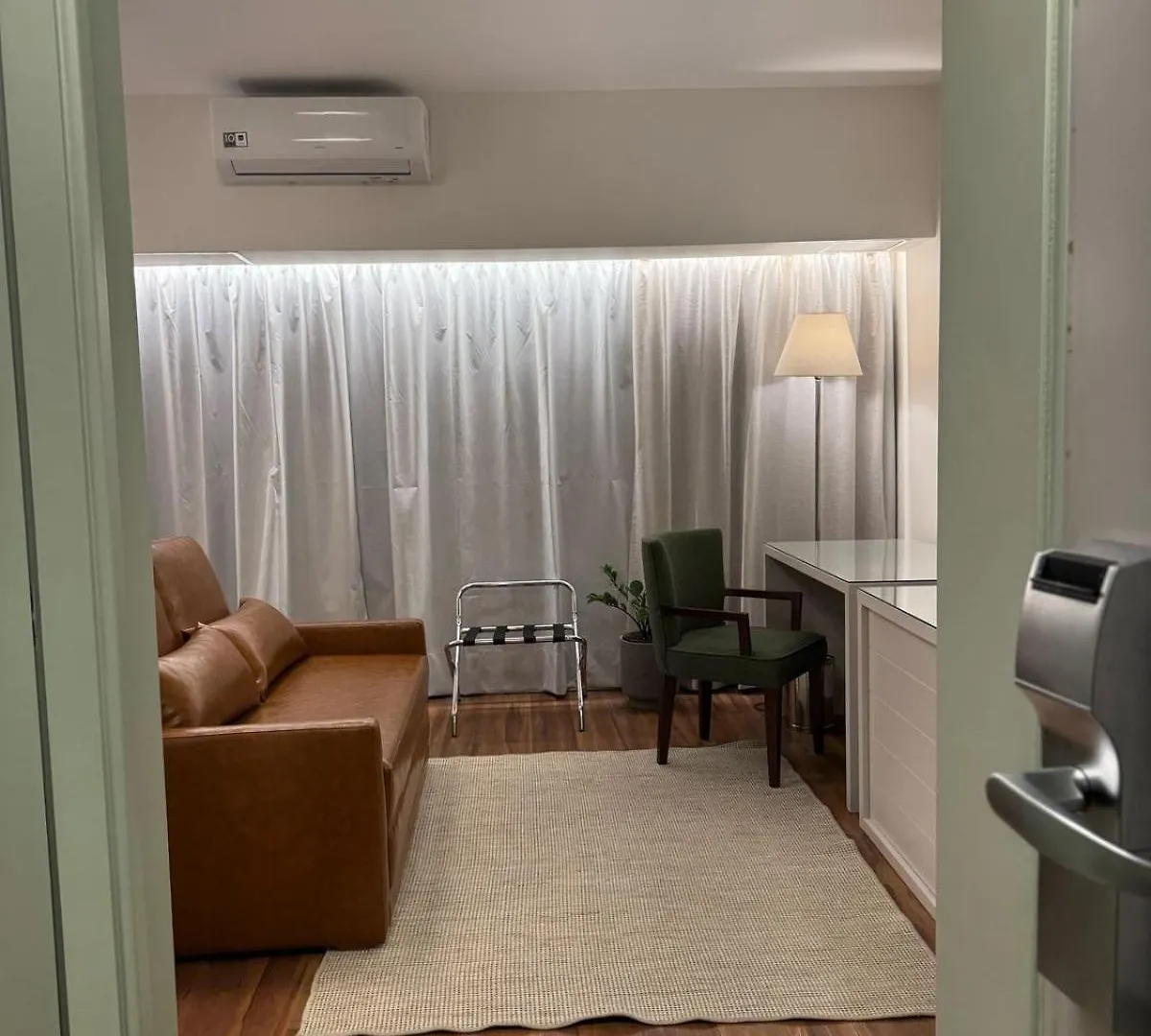 ****  Arqsuites Berrini Wtc Sp - Private Suite At The Hotel Sao Paulo Brazil